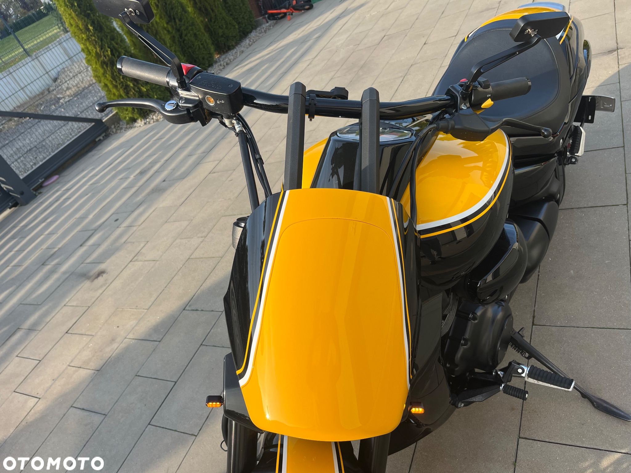 Suzuki VZ - 25