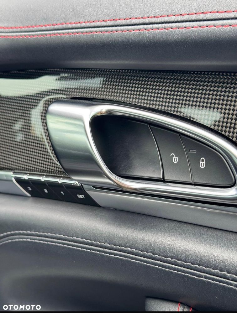 Porsche Panamera - 13