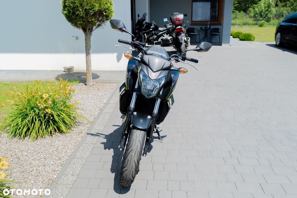 Honda CB - 6