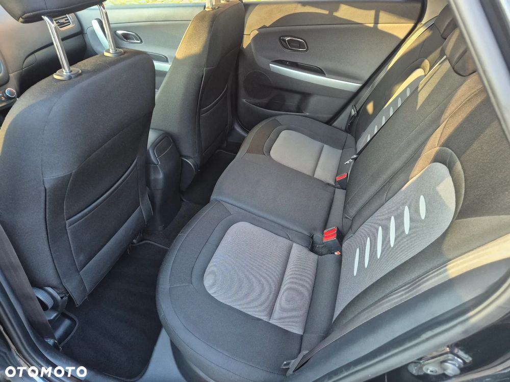 Kia Ceed 1.6 GDI Dream-Team Edition - 15