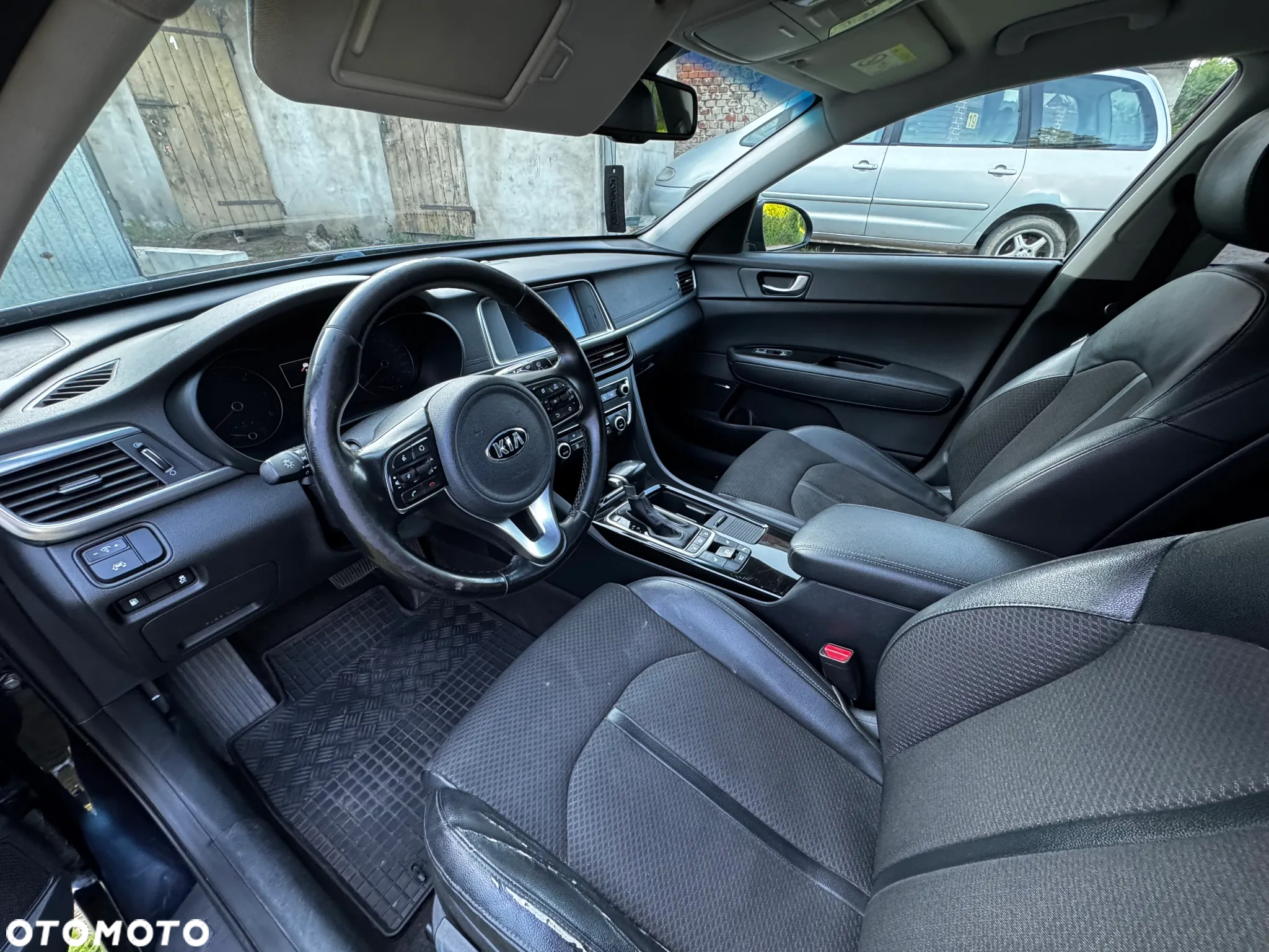 Kia Optima 1.7 CRDI L DCT - 11