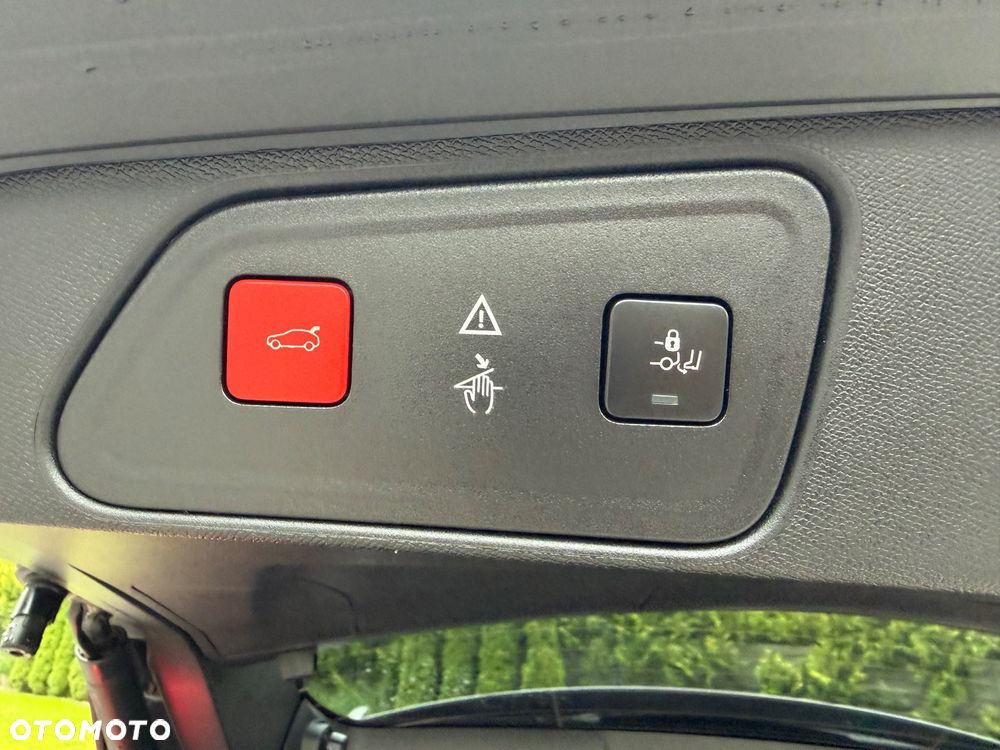 Peugeot 3008 1.5 BlueHDi GT S&S - 21