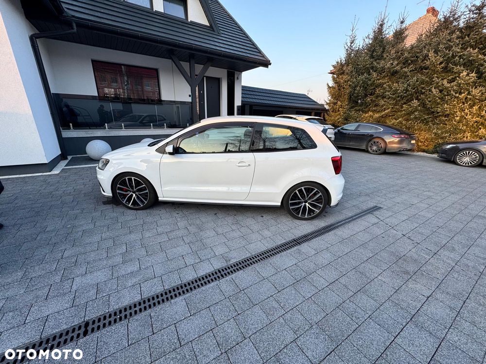 Volkswagen Polo 1.8 TSI BMT GTI - 8