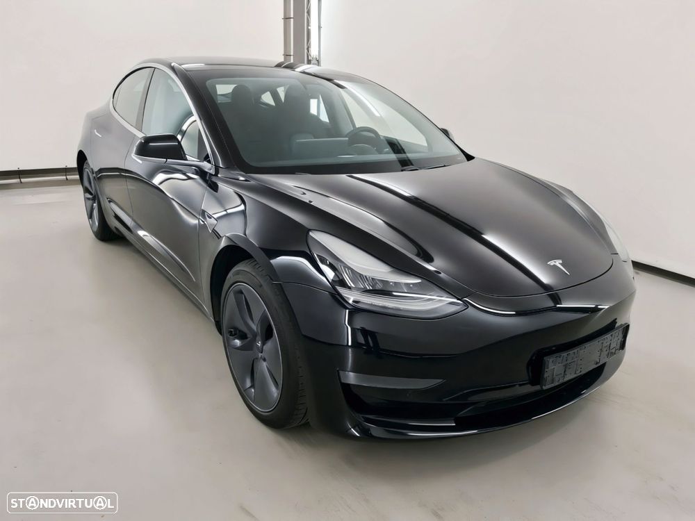 Tesla Model 3 - 1