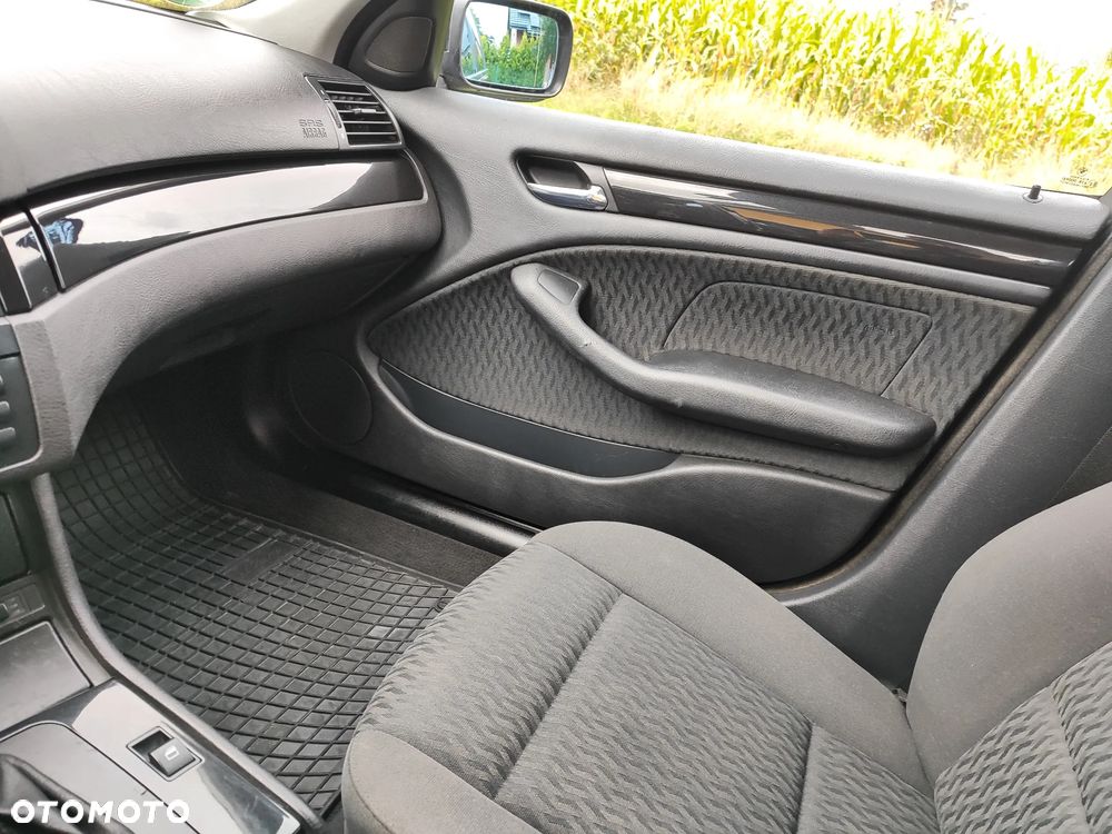 BMW Seria 3 - 34