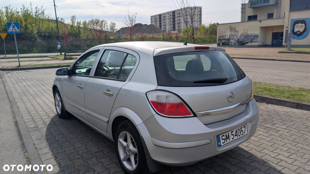 Opel Astra 1.3 CDTI Enjoy - 20