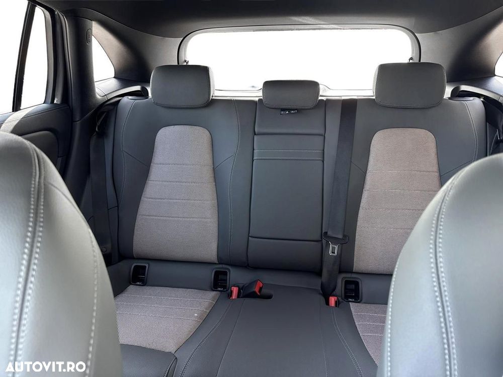 Mercedes-Benz EQA 250+ - 24