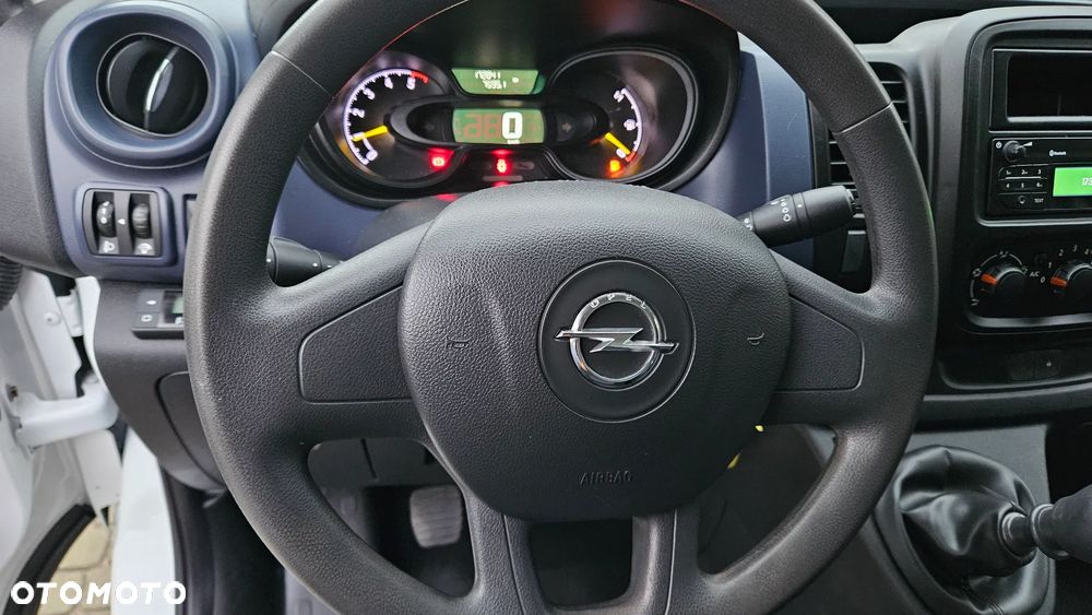Opel Vivaro 120KM - 17