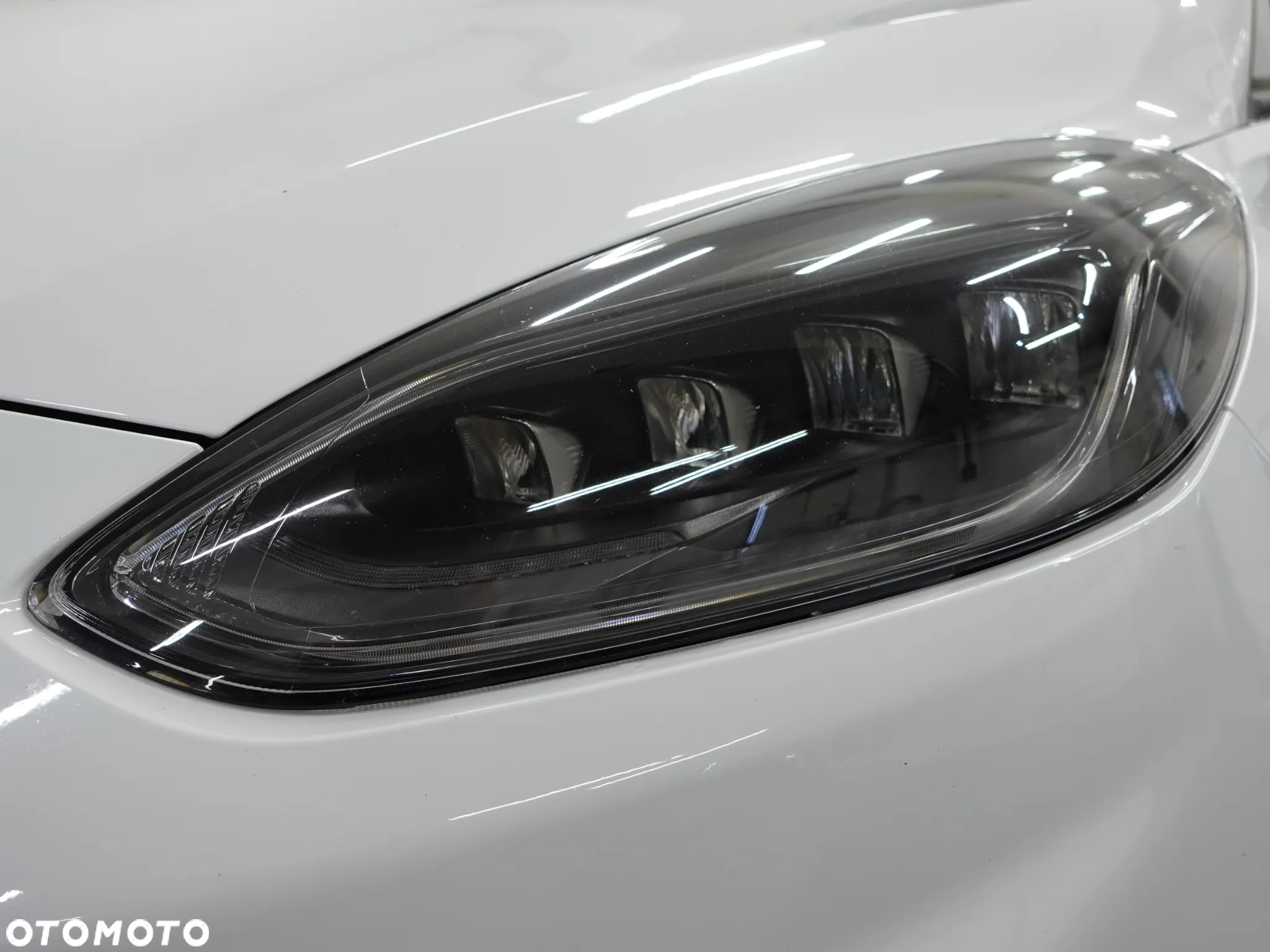 Ford Fiesta 1.5 EcoBoost S&S ST X - 14