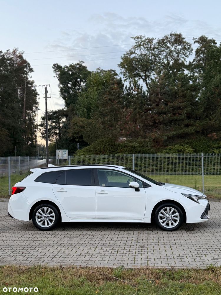 Toyota Corolla 1.8 Hybrid Comfort - 4