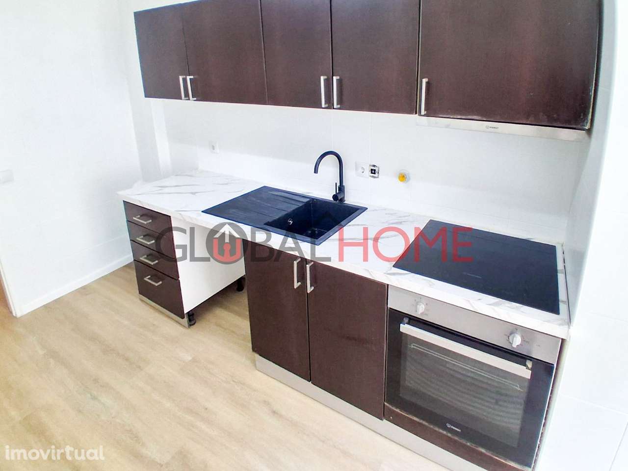 Apartamento T3 Renovado em Baguim do Monte - Grande imagem: 4/27