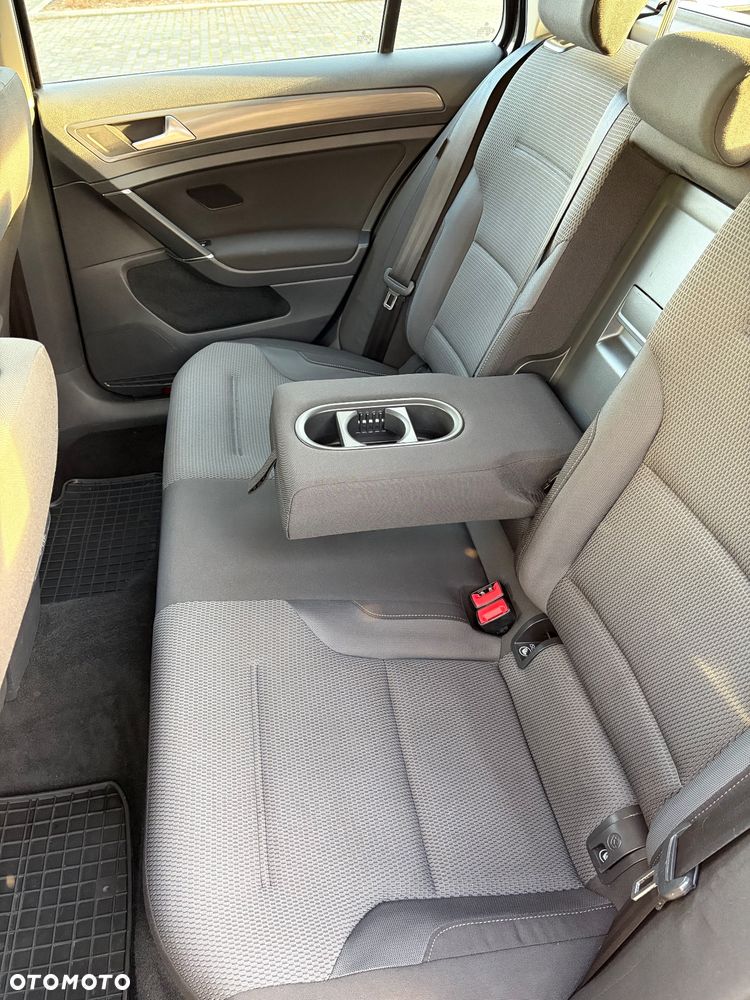 Volkswagen Golf 1.6 TDI BMT Comfortline - 17