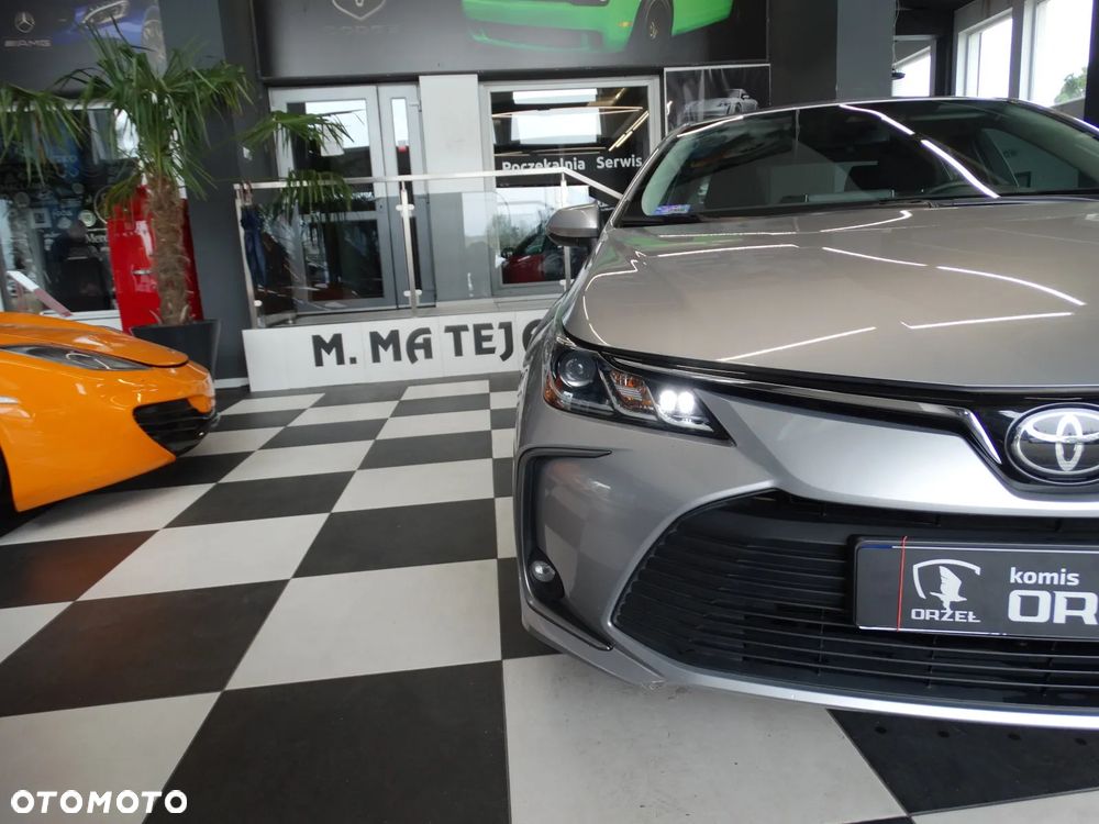 Toyota Corolla - 9