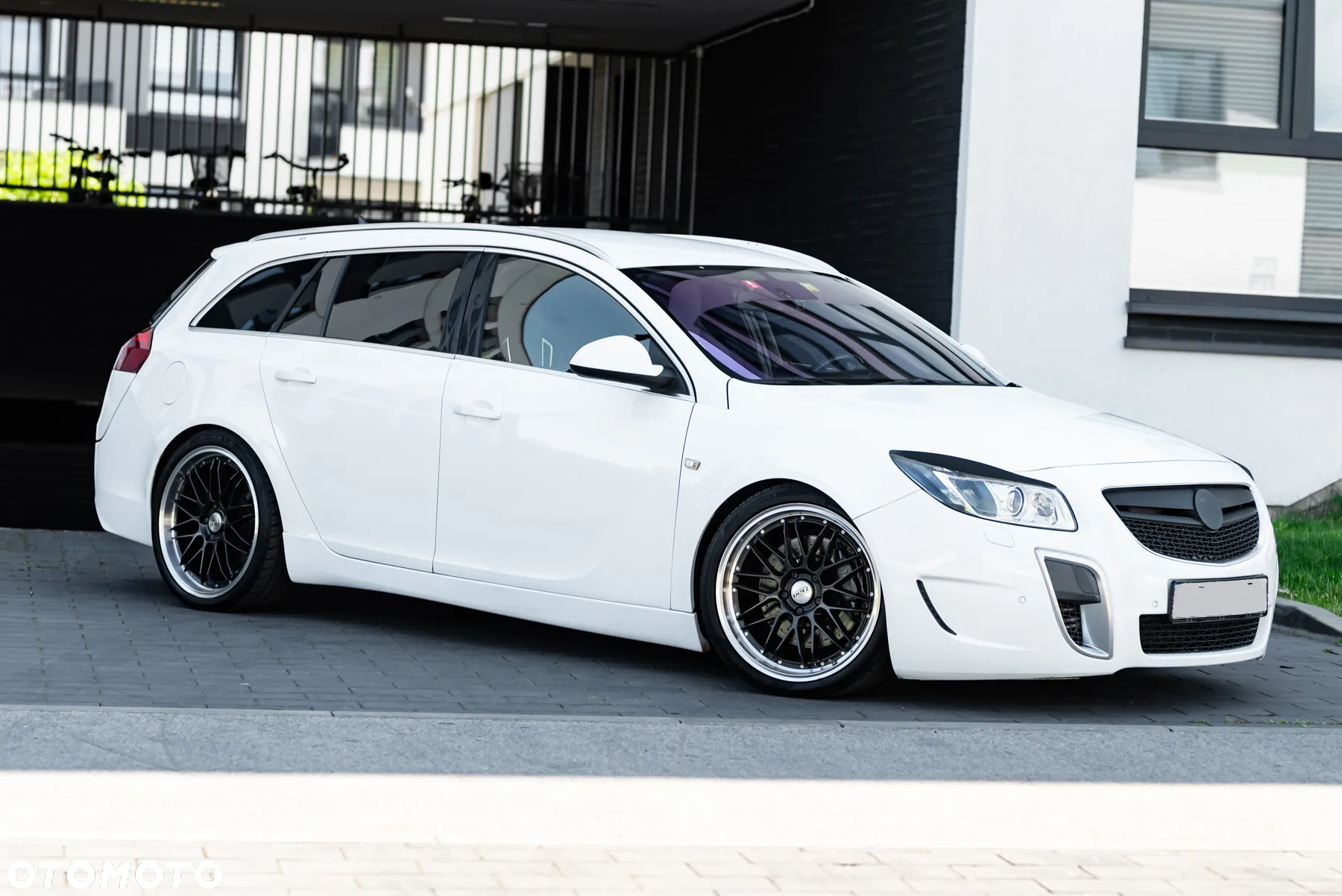 Opel Insignia 2.8 V6 Turbo 4x4 Sports Tourer OPC - 16