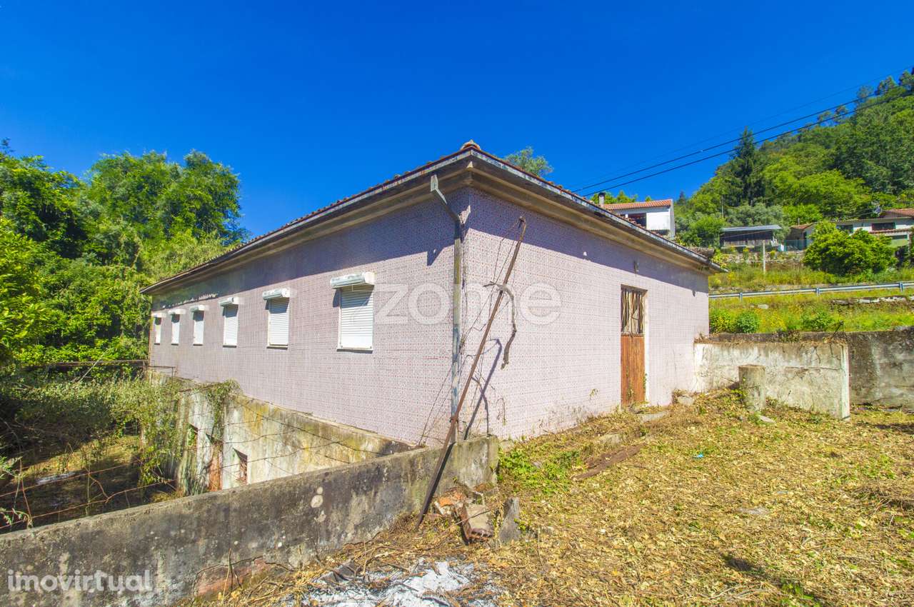 Quintinha para restauro em Vila Verde - Grande imagem: 2/15