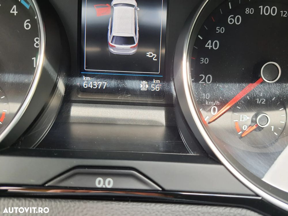 Volkswagen Passat - 11