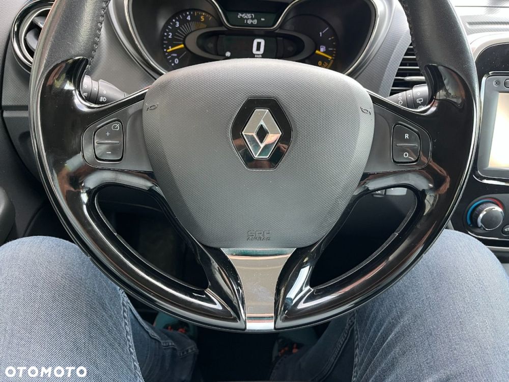 Renault Captur - 16