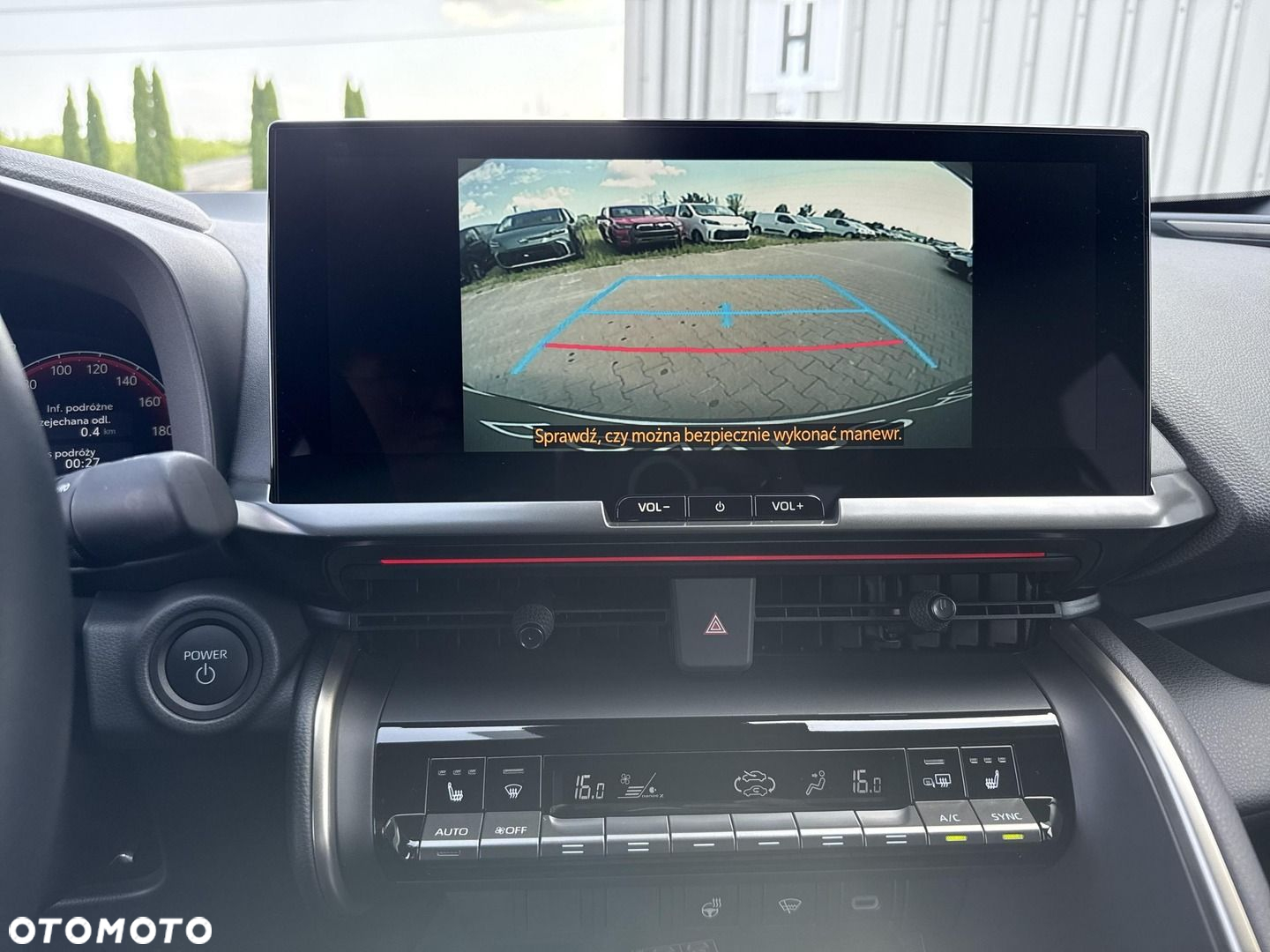 Toyota C-HR - 8