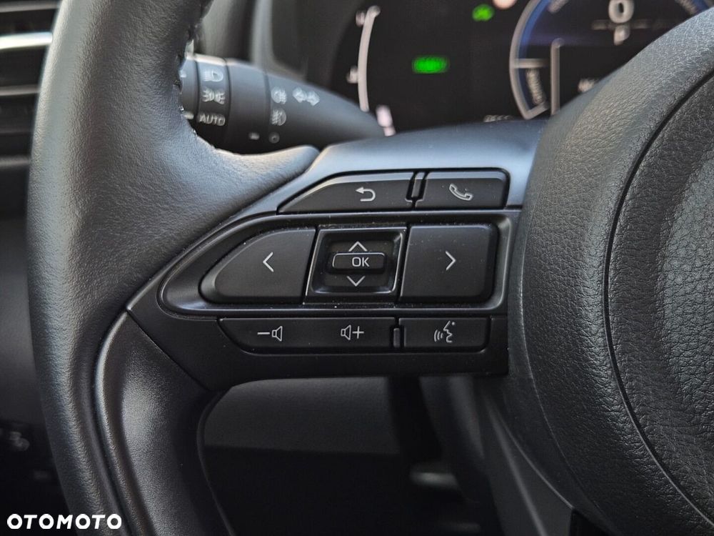 Toyota Yaris Hybrid 1.5 Style - 25