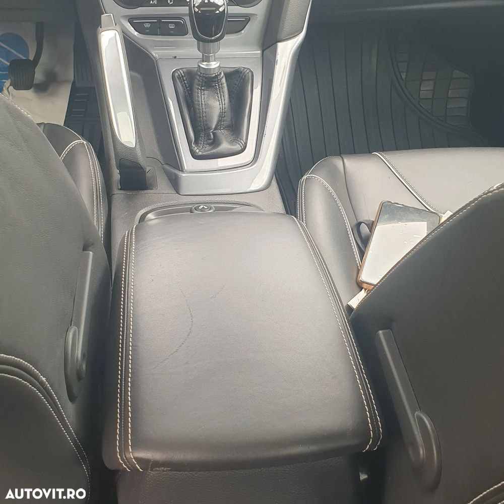 Ford Focus 1.6 EcoBoost Start-Stopp-System Champions Edition - 7