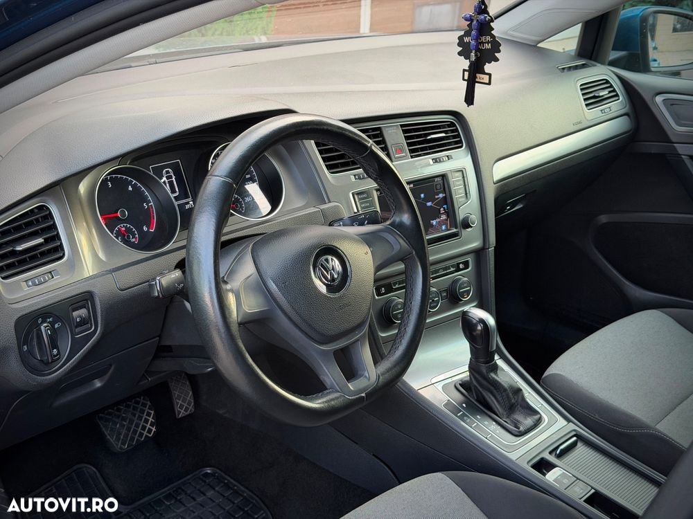 Volkswagen Golf 1.6 TDI BlueMotion Technology DSG Comfortline - 11