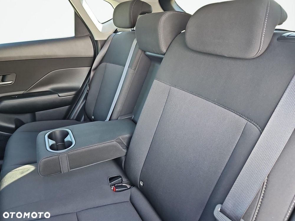 Hyundai Kona - 24