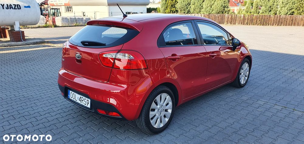 Kia Rio 1.4 Edition 7 - 6