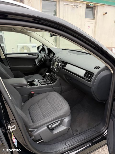 Volkswagen Touareg 3.0 V6 TDI BMT - 11