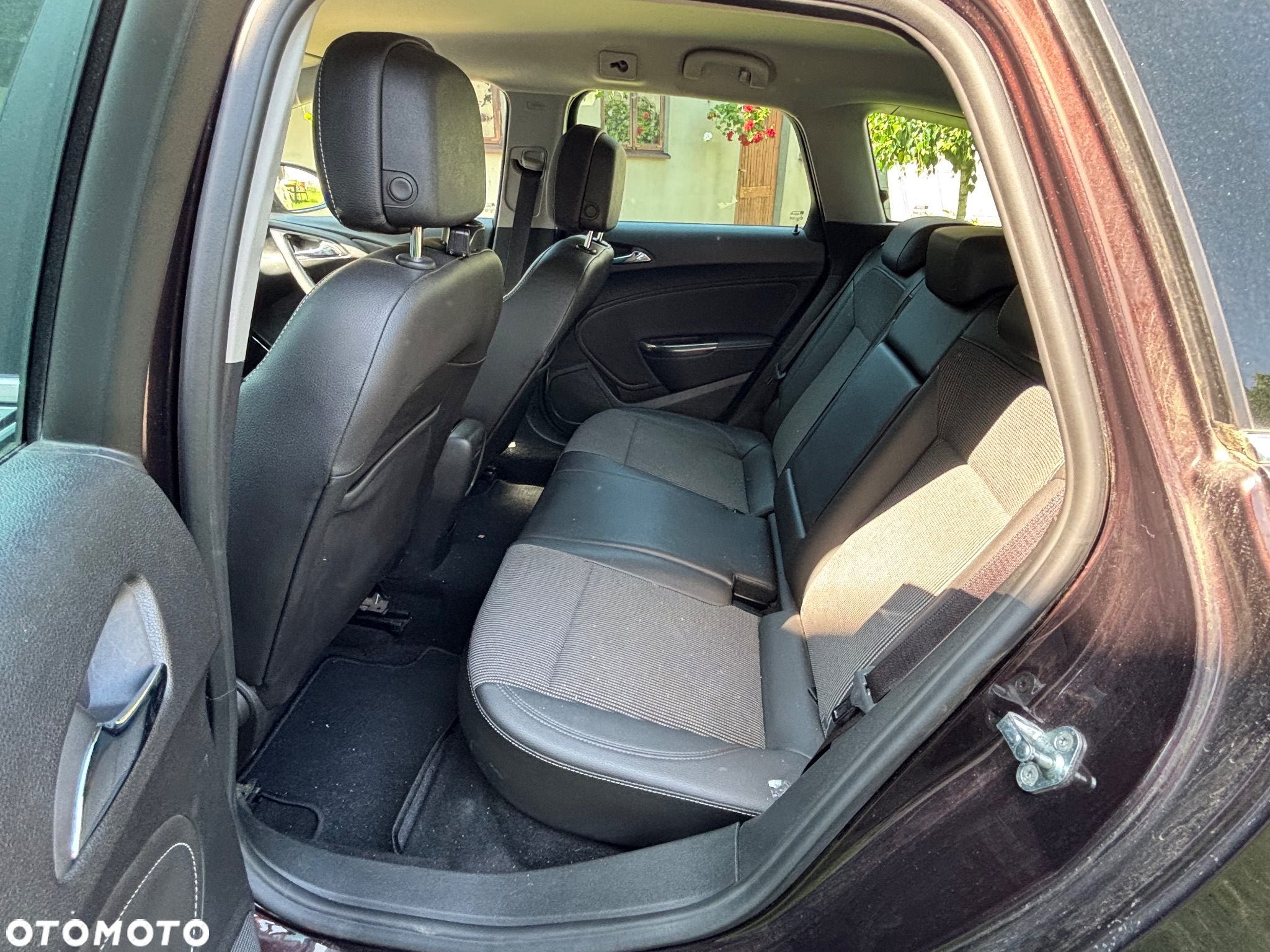 Opel Astra 2.0 CDTI Exklusiv - 8