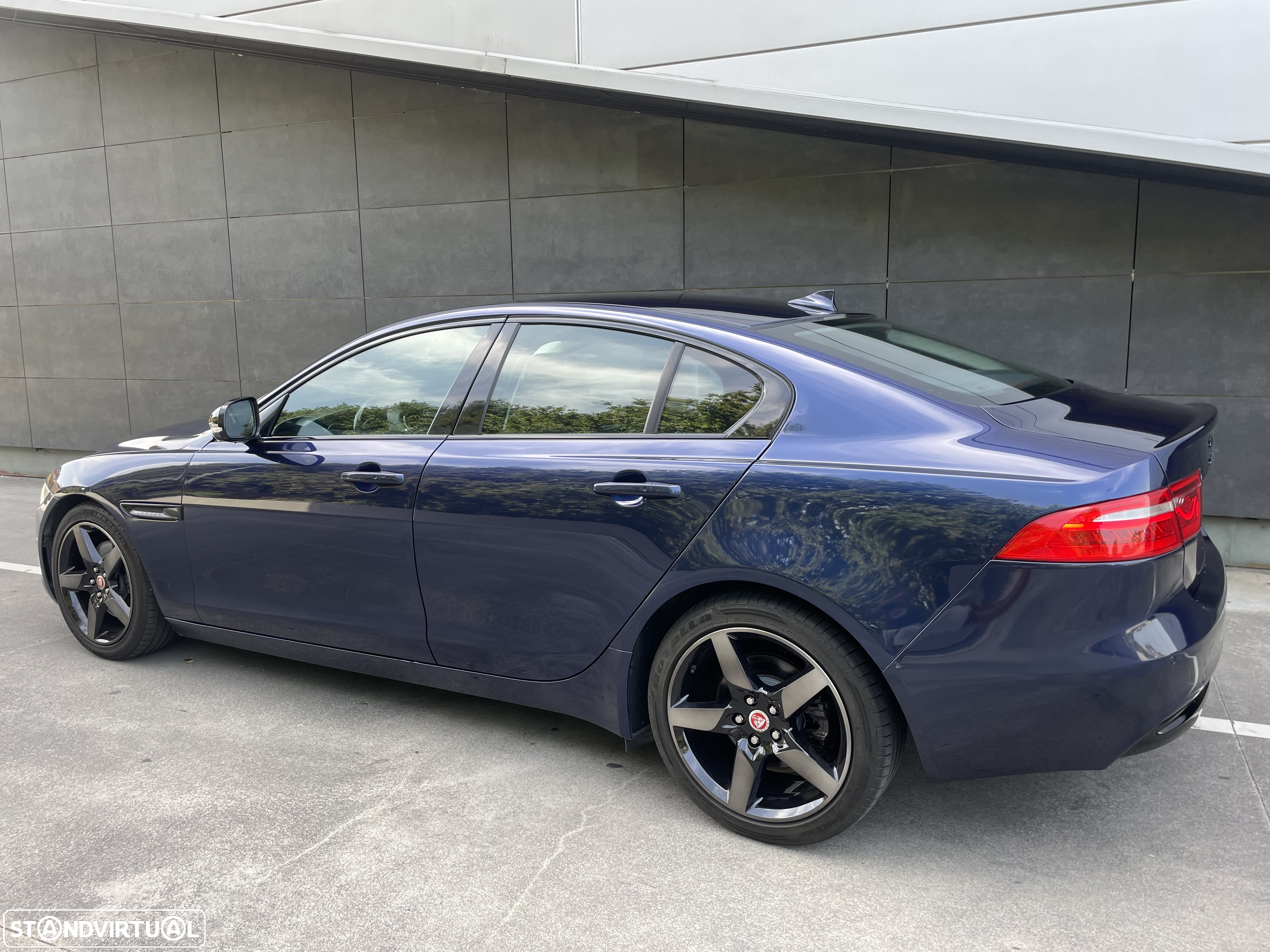 Jaguar XE E-Performance Aut. Pure - 3