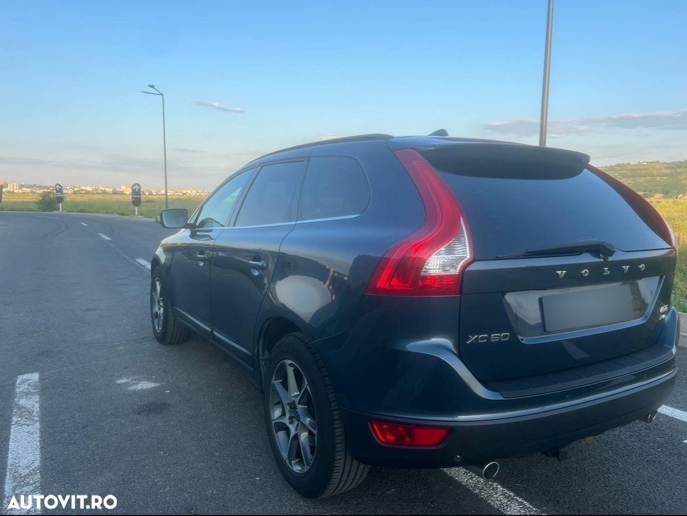 Volvo XC 60 D5 AWD Summum - 8