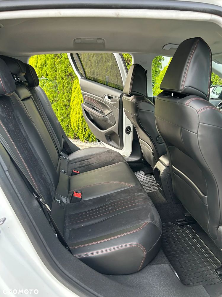 Peugeot 308 BlueHDi 130 Black Edition - 22