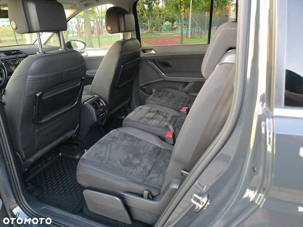 Volkswagen Touran - 9