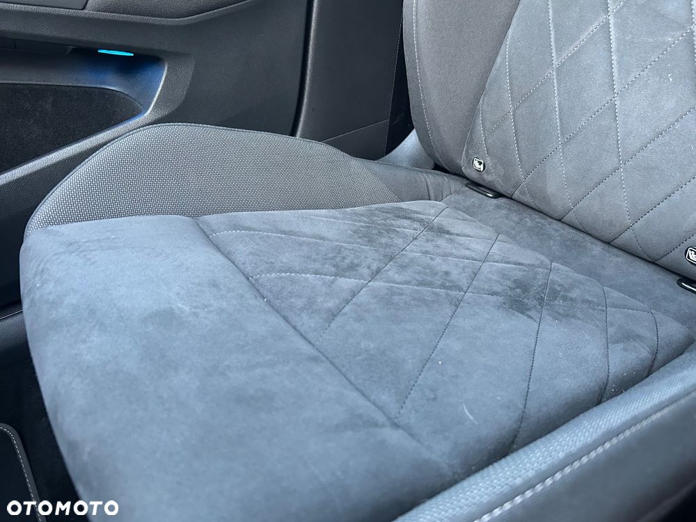 Volkswagen Golf 2.0 TDI Style DSG - 27