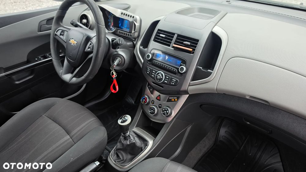 Chevrolet Aveo 1.2 LT+ - 11