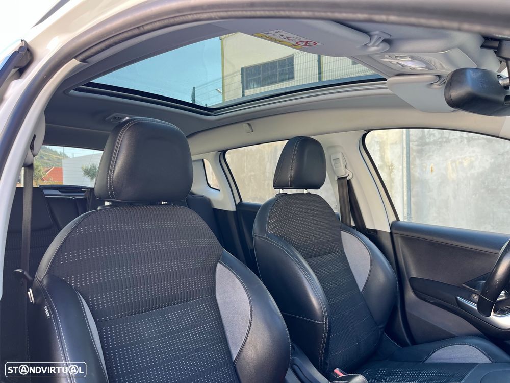 Peugeot 2008 1.2 PureTech Style - 41