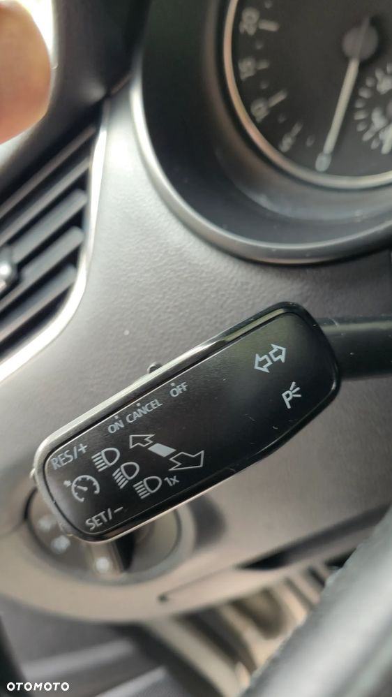 Skoda Octavia 2.0 TDI Elegance - 35