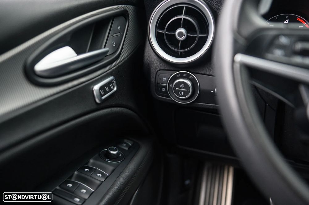 Alfa Romeo Stelvio 2.2 D Super AT8 Q4 - 29