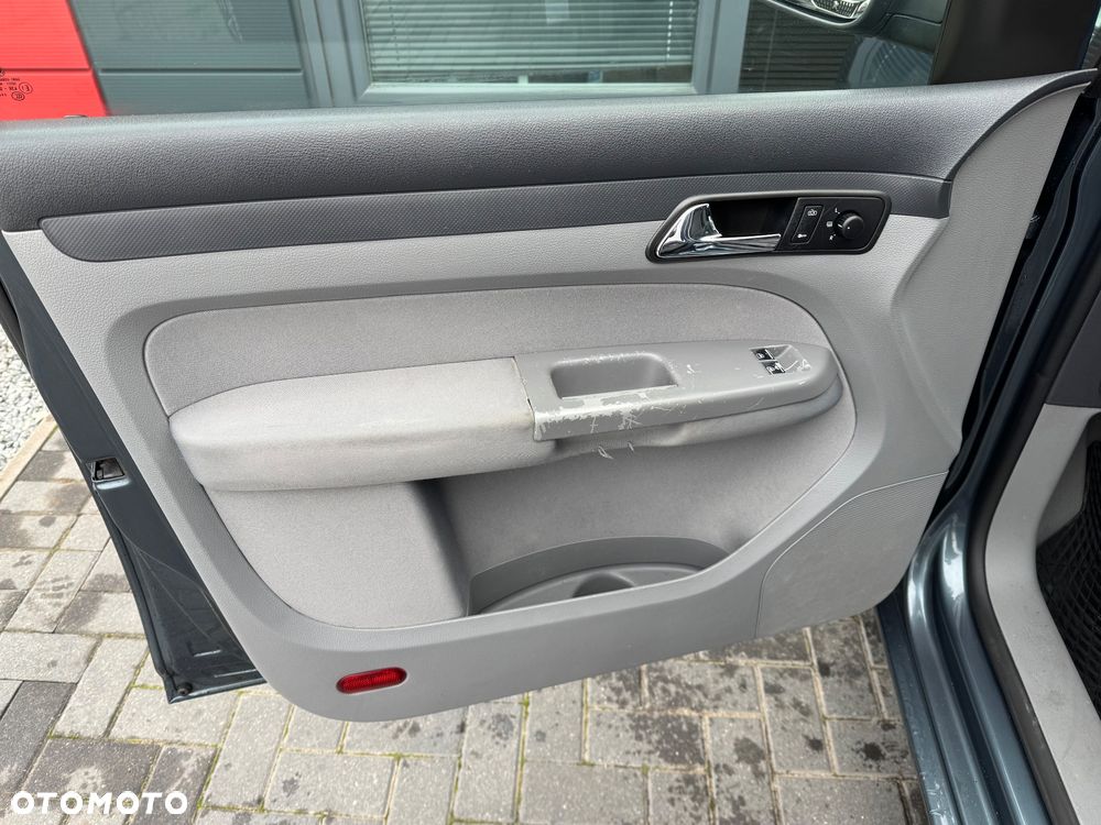 Volkswagen Caddy 1.6 Life (7-Si.) - 13