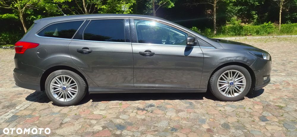 Ford Focus 1.0 EcoBoost Titanium Business - 4