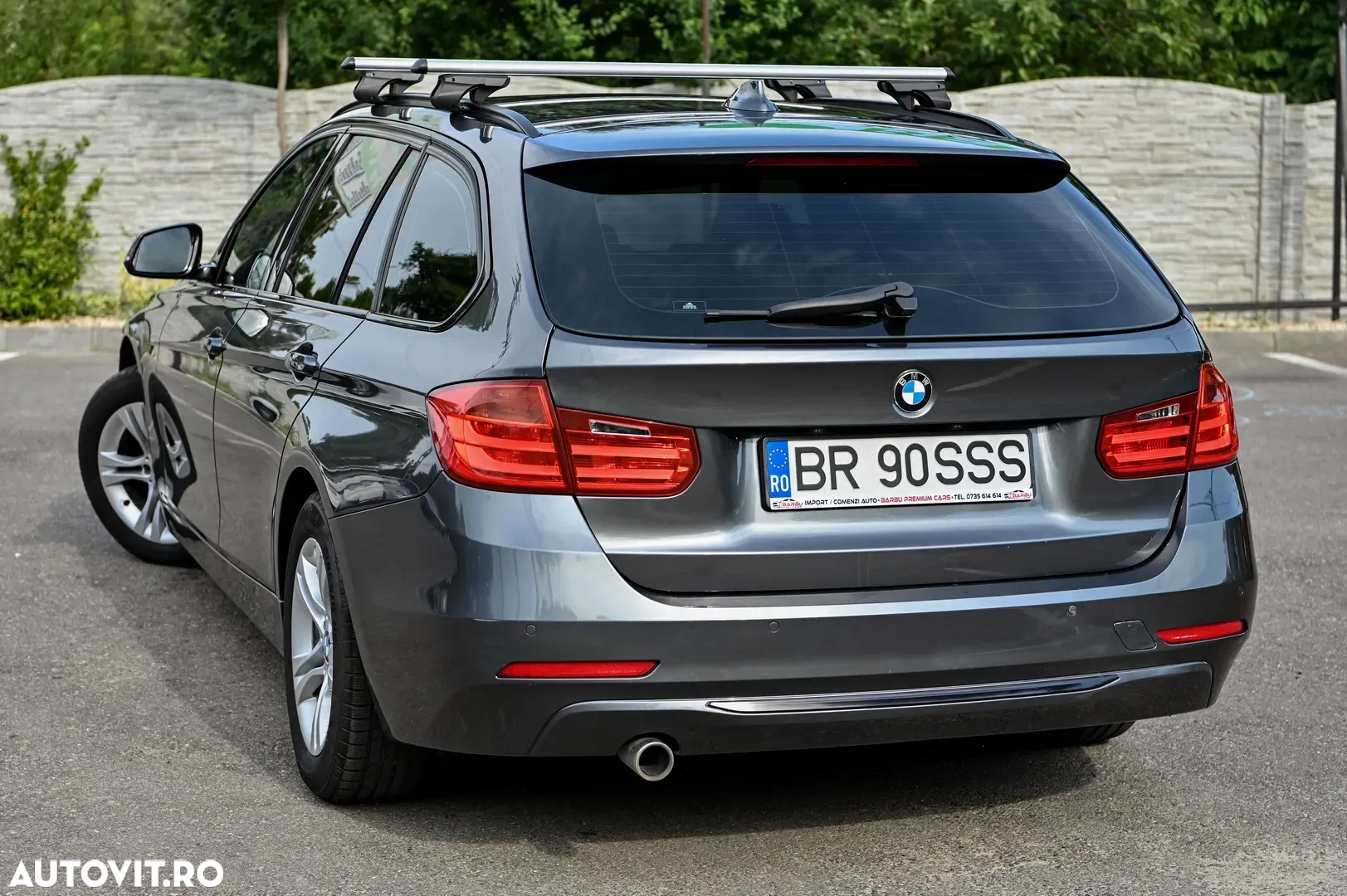 BMW Seria 3 320d Touring - 32