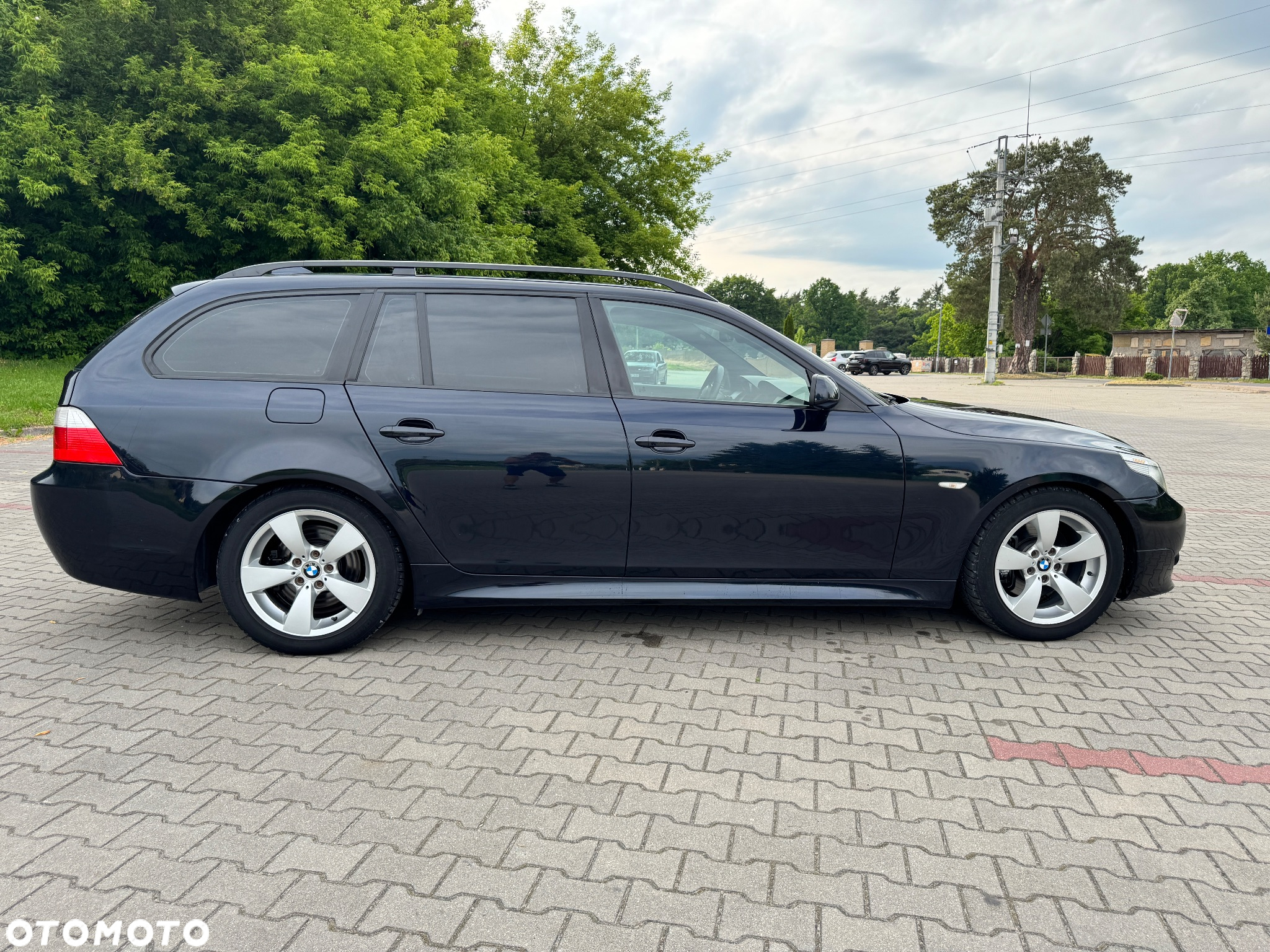 BMW Seria 5 530d Touring - 10