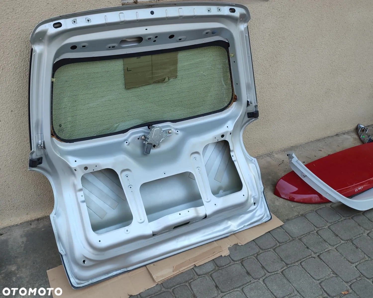 FIAT 500L Klapa bagażnika po lifcie 2018 kolor srebrny - 8