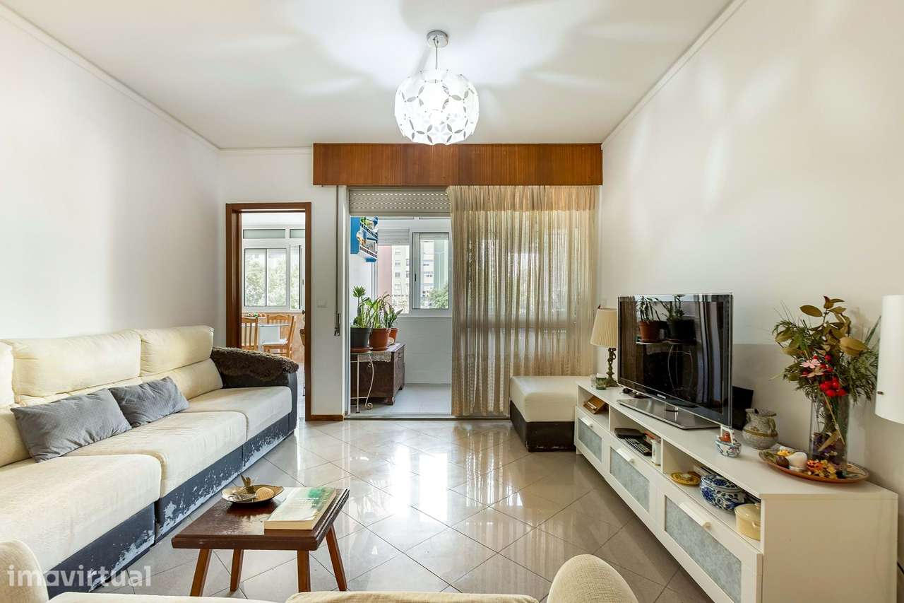 T3 c/ 120 m², Marquise e Arrecadação / Santo António dos Cavaleiros - Grande imagem: 3/24
