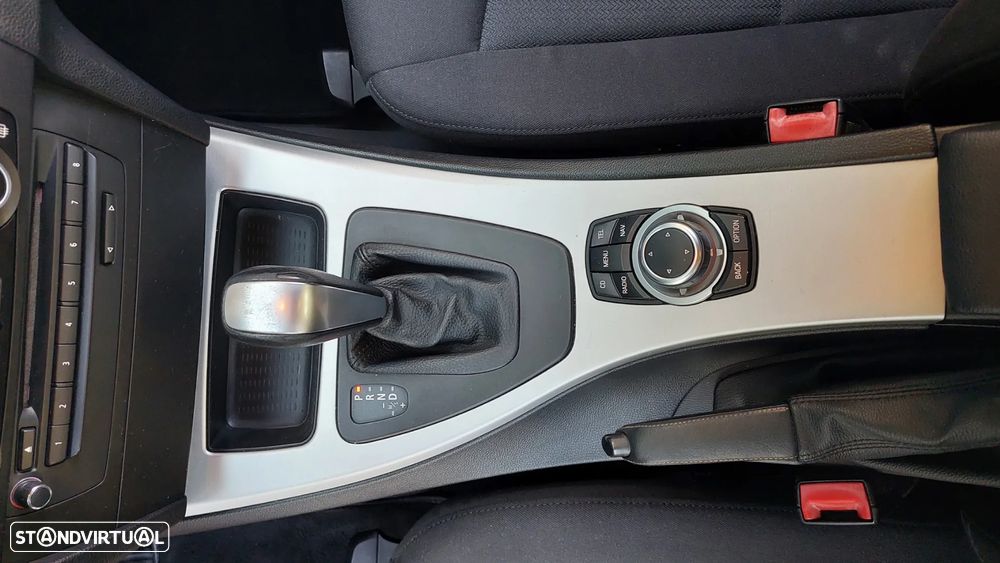 BMW 320 d DPF Touring Aut. - 11