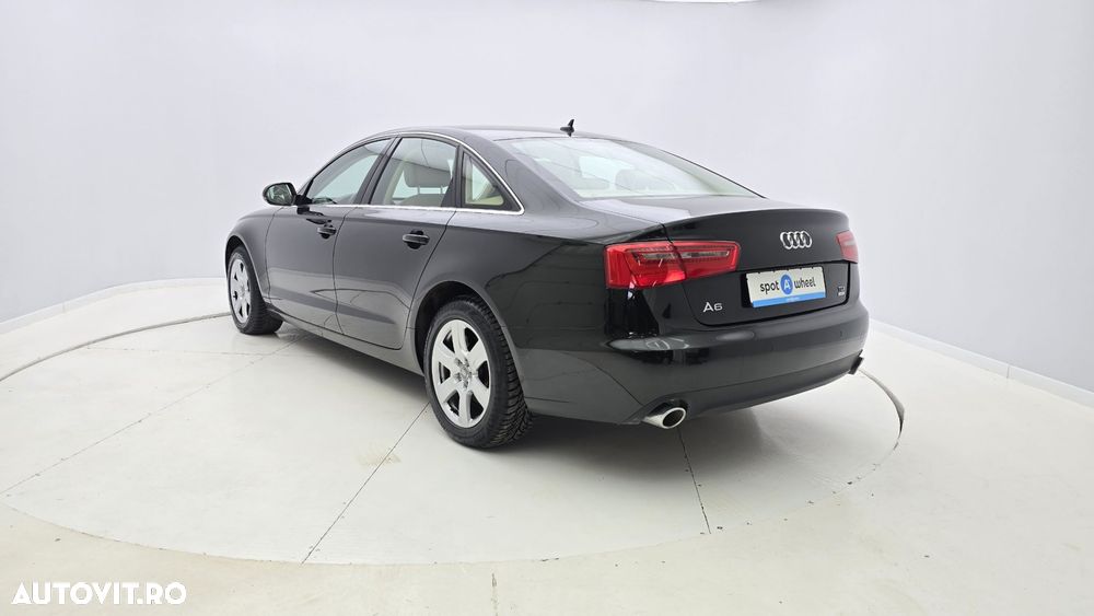 Audi A6 - 8