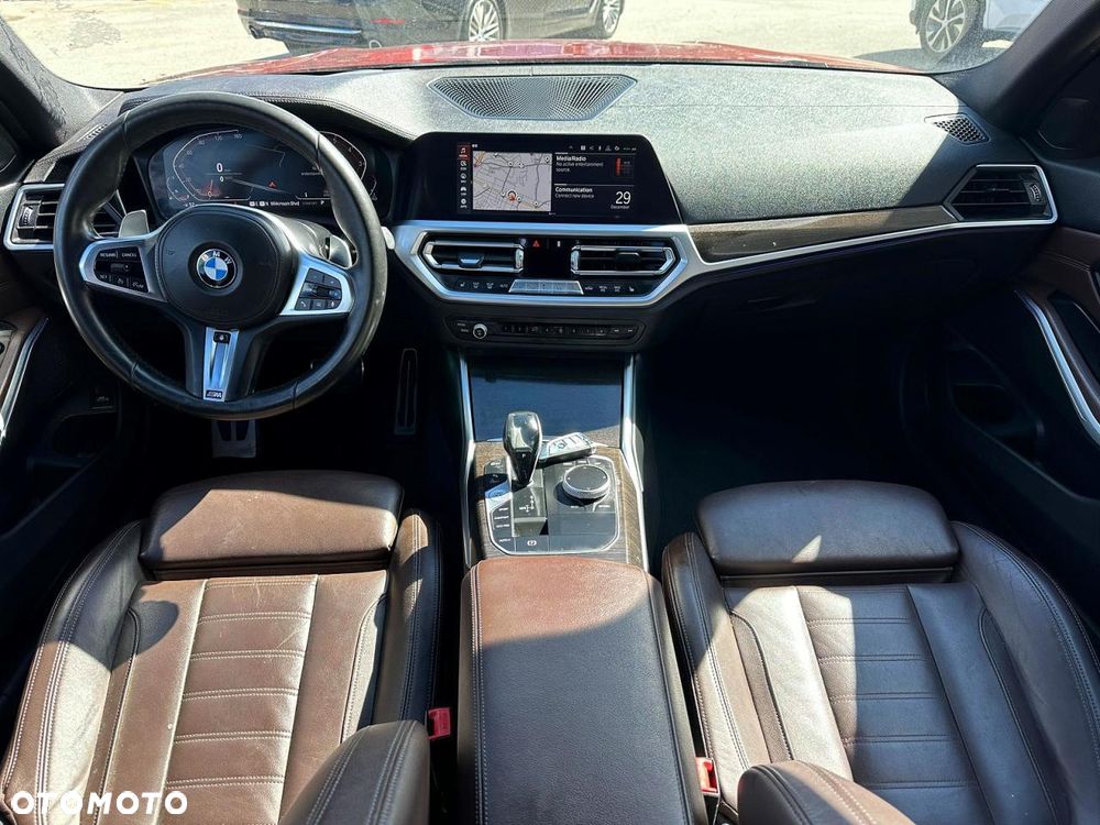 BMW Seria 3 330i xDrive M Sport - 5