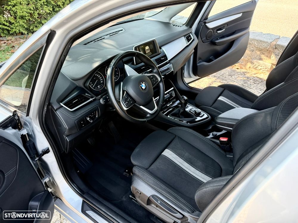 BMW 218 Active Tourer d Line Sport - 22