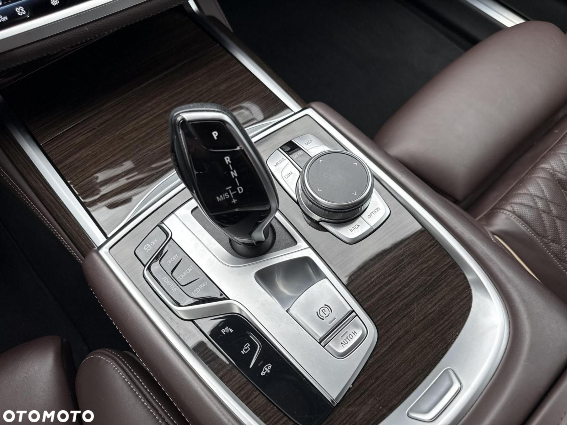 BMW Seria 7 - 15