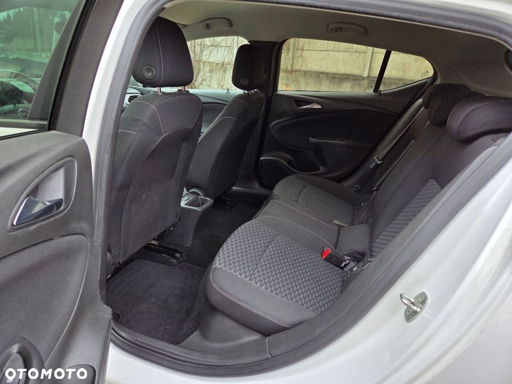 Opel Astra - 17